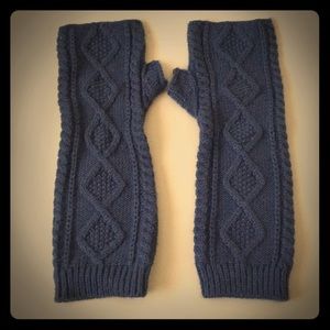 Wrist & hand warmers